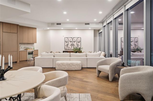 600 Guadalupe ST 6306, Austin, TX 78701