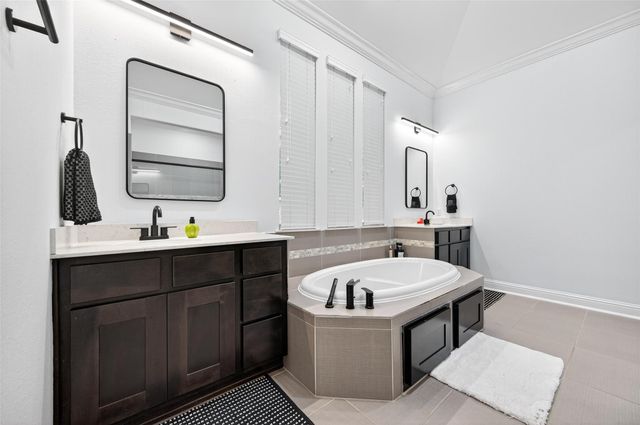 46 Sundown Ridge Place, Tomball, TX 77375