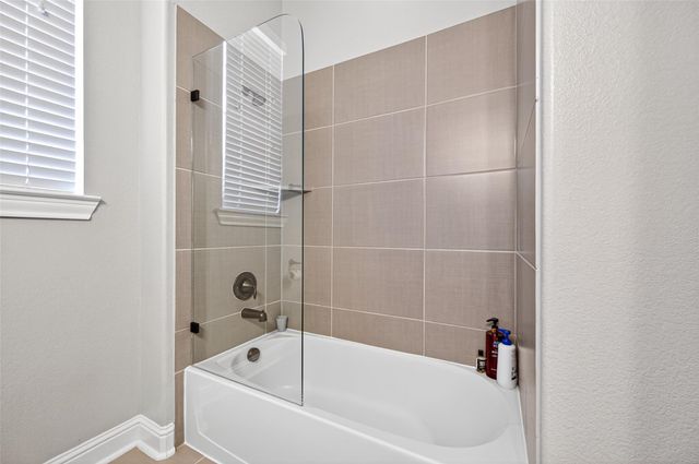 46 Sundown Ridge Place, Tomball, TX 77375