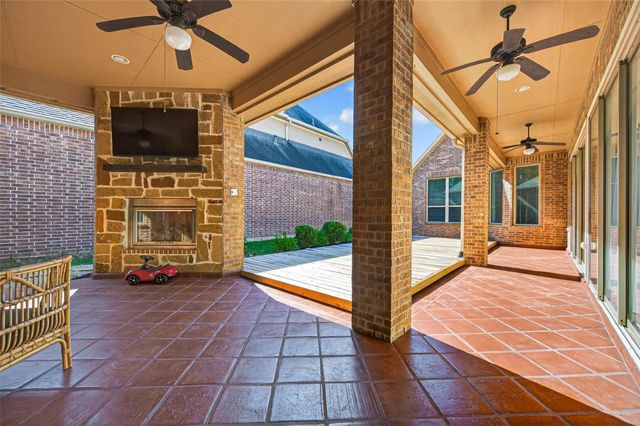 46 Sundown Ridge Place, Tomball, TX 77375