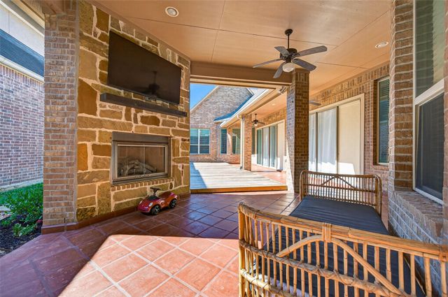 46 Sundown Ridge Place, Tomball, TX 77375