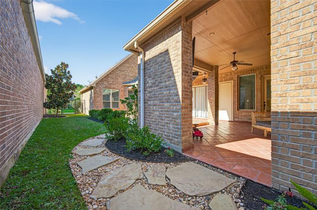 46 Sundown Ridge Place, Tomball, TX 77375
