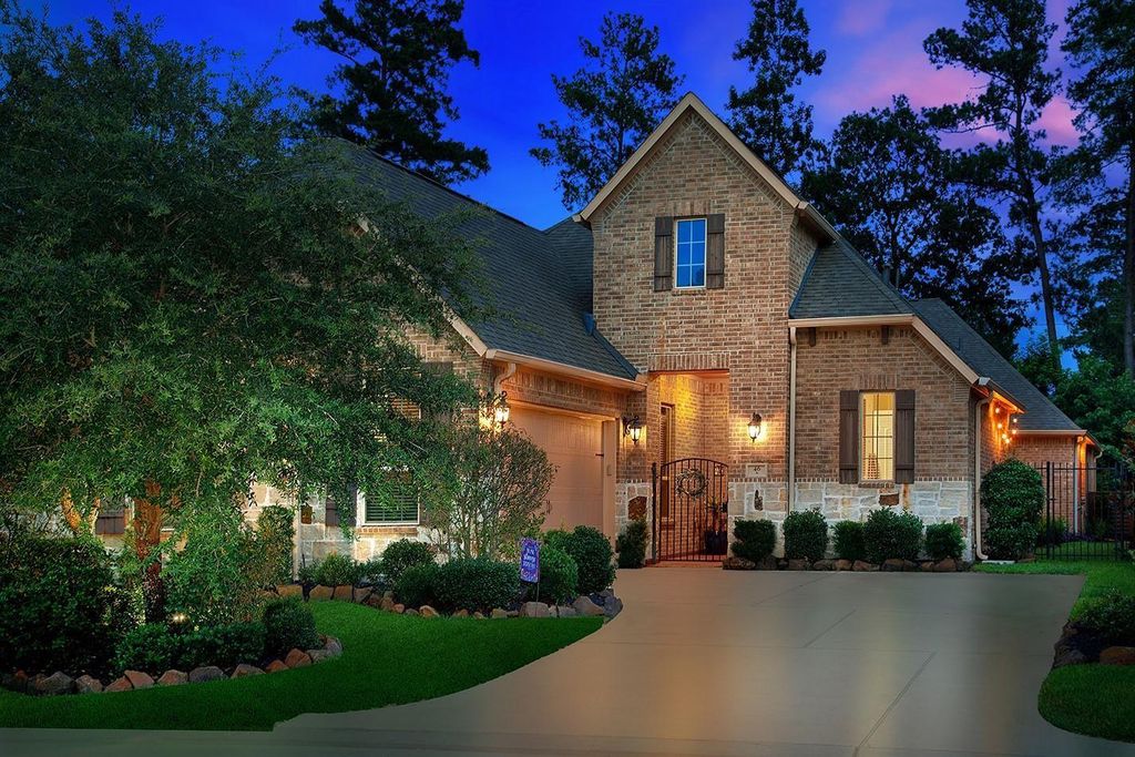 46 Sundown Ridge Place, Tomball, TX 77375