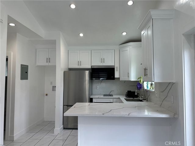 7013 Bellaire, North Hollywood, CA 91605