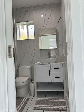 7013 Bellaire, North Hollywood, CA 91605