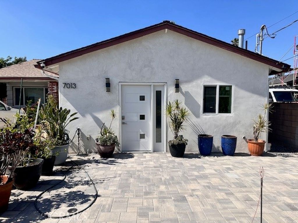7013 Bellaire, North Hollywood, CA 91605