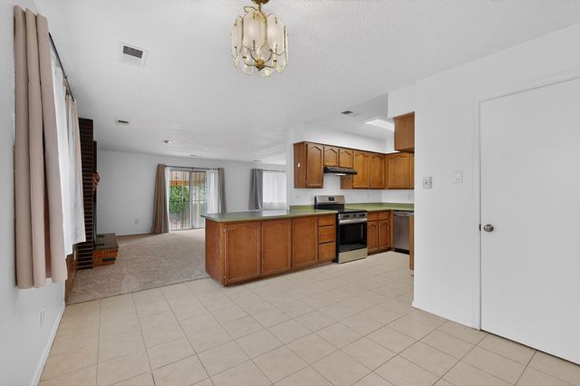 3825 Altez Street NE, Albuquerque, NM 87111