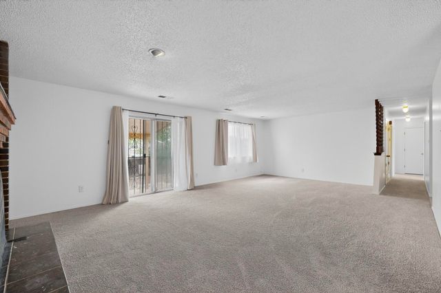 3825 Altez Street NE, Albuquerque, NM 87111