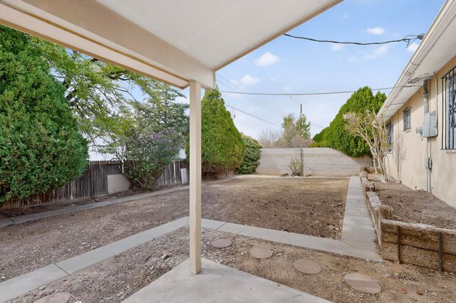 3825 Altez Street NE, Albuquerque, NM 87111