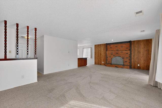 3825 Altez Street NE, Albuquerque, NM 87111