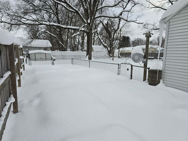 517 S Sheridan Drive, Muskegon, MI 49442