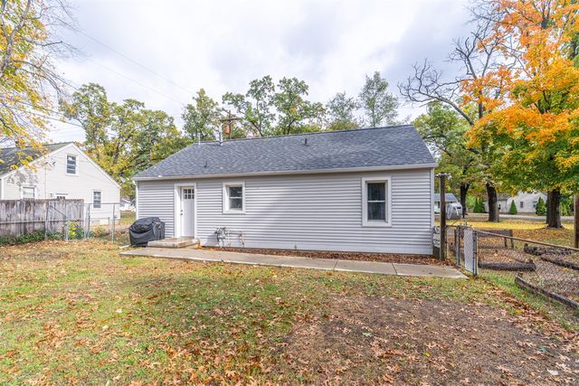 517 S Sheridan Drive, Muskegon, MI 49442