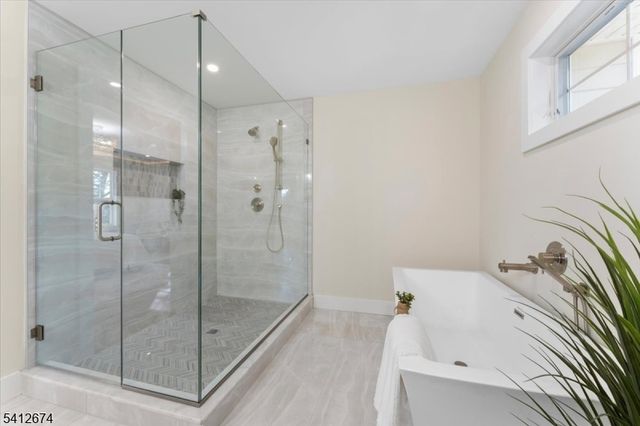 105 Wyoming St, Westfield Town, NJ 07090