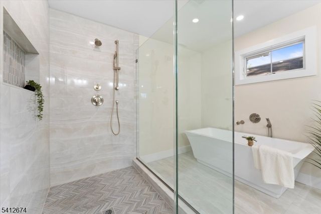 105 Wyoming St, Westfield Town, NJ 07090