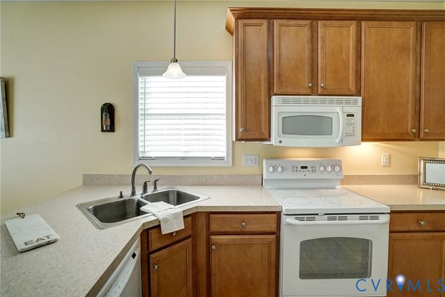 7425 Settlers Ridge Ct, Henrico, VA 23231