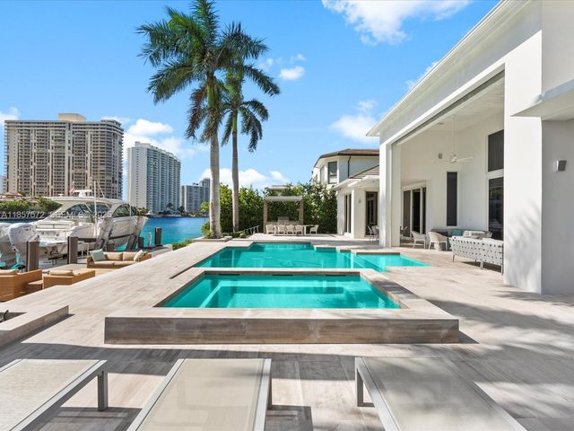 224 S Island, Golden Beach, FL 33160