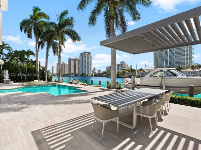 224 S Island, Golden Beach, FL 33160