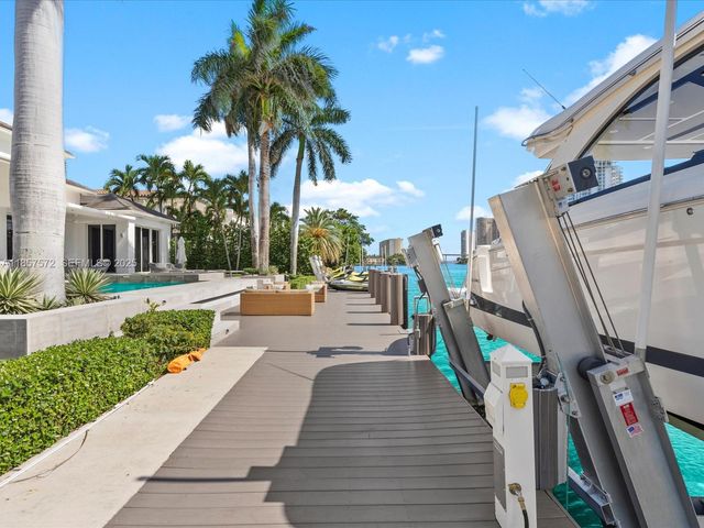 224 S Island, Golden Beach, FL 33160