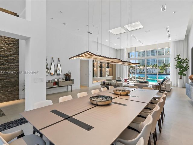 224 S Island, Golden Beach, FL 33160