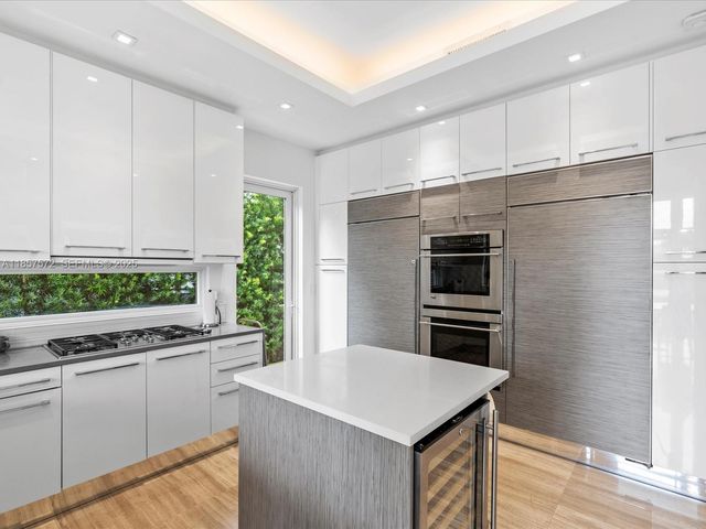 224 S Island, Golden Beach, FL 33160