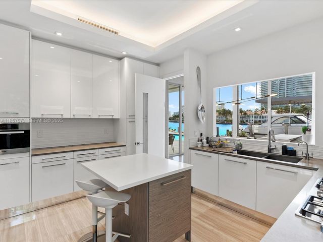 224 S Island, Golden Beach, FL 33160