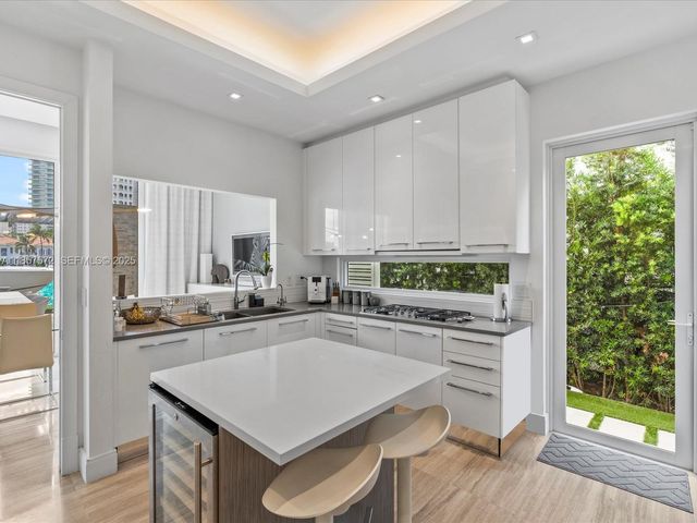 224 S Island, Golden Beach, FL 33160