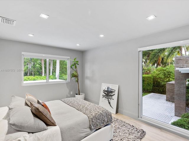 224 S Island, Golden Beach, FL 33160
