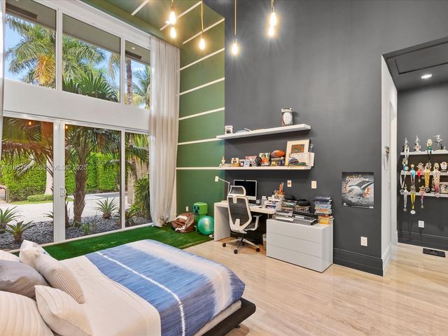 224 S Island, Golden Beach, FL 33160