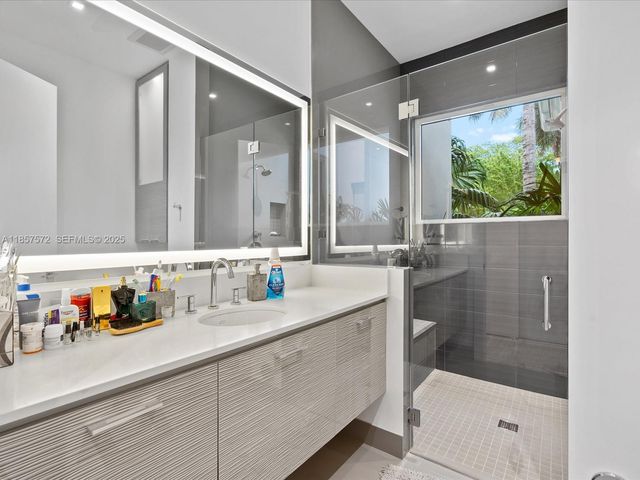 224 S Island, Golden Beach, FL 33160