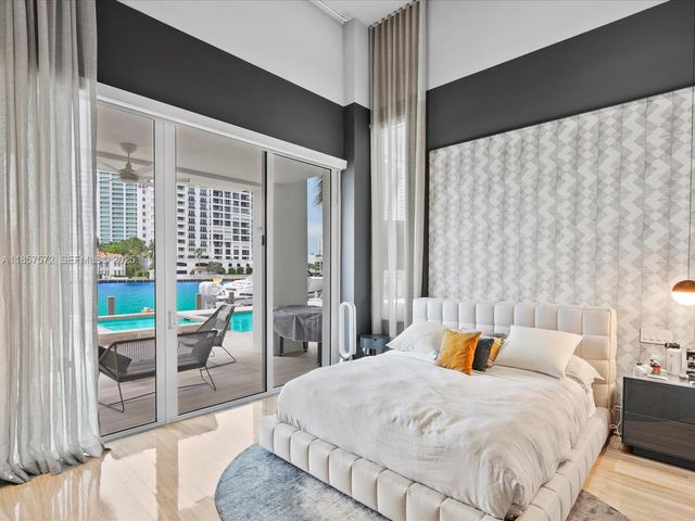 224 S Island, Golden Beach, FL 33160