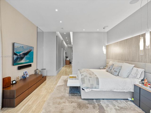 224 S Island, Golden Beach, FL 33160