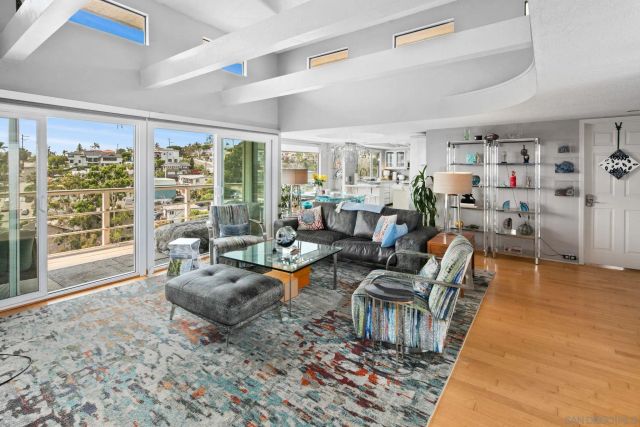 1694 Torrance St, San Diego, CA 92103