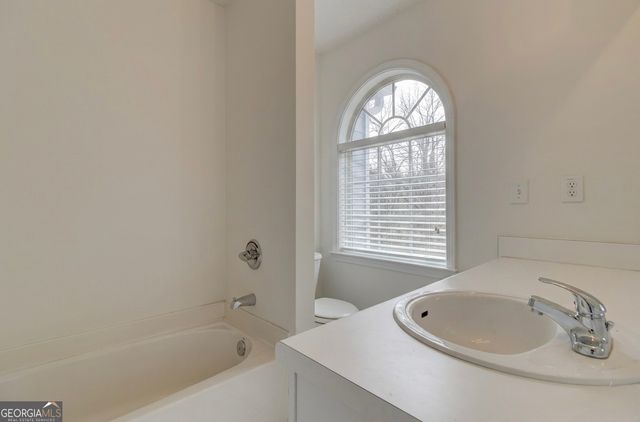2851 Walden Lake Bend, Decatur, GA 30035