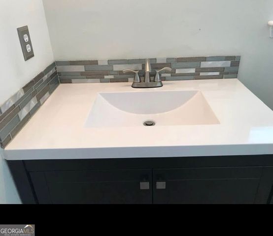 2851 Walden Lake Bend, Decatur, GA 30035