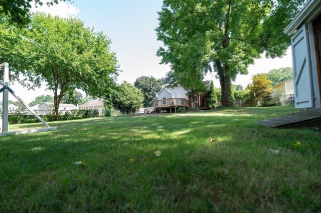87 Berkshire Dr, Westfield, MA 01085