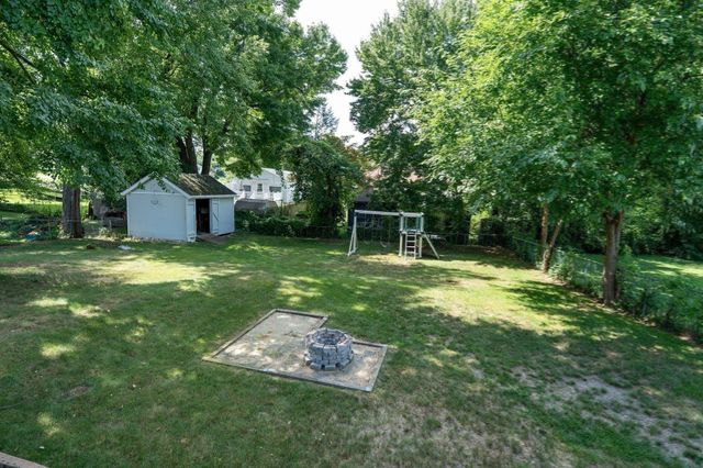 87 Berkshire Dr, Westfield, MA 01085