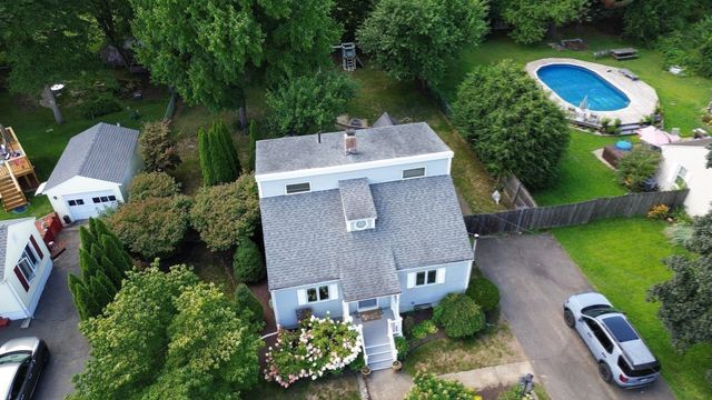 87 Berkshire Dr, Westfield, MA 01085