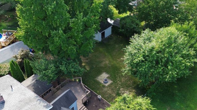 87 Berkshire Dr, Westfield, MA 01085