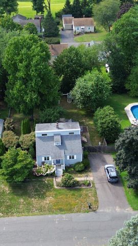 87 Berkshire Dr, Westfield, MA 01085