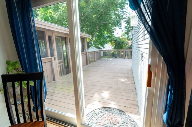 87 Berkshire Dr, Westfield, MA 01085