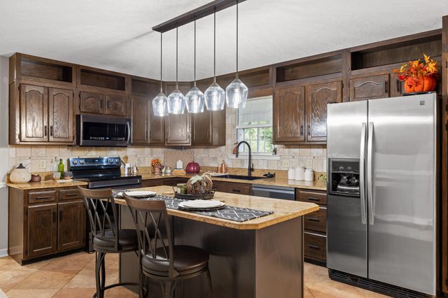 6900 Snow View Lane, Ooltewah, TN 37363