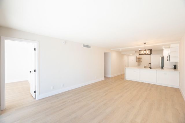 2322 S Cypress Bend Drive 411, Pompano Beach, FL 33069