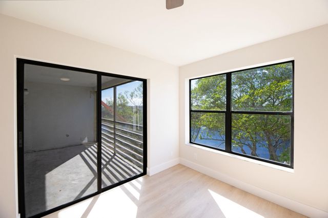 2322 S Cypress Bend Drive 411, Pompano Beach, FL 33069