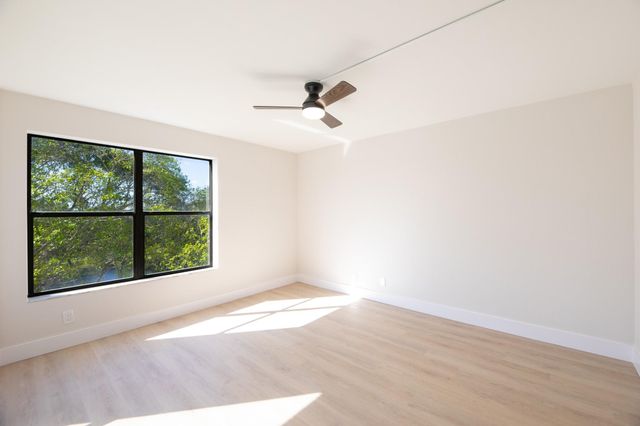 2322 S Cypress Bend Drive 411, Pompano Beach, FL 33069