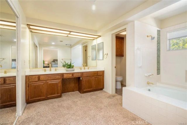 11 Lafayette Court, Manhattan Beach, CA 90266