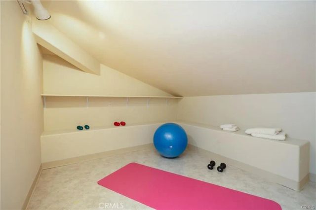 11 Lafayette Court, Manhattan Beach, CA 90266