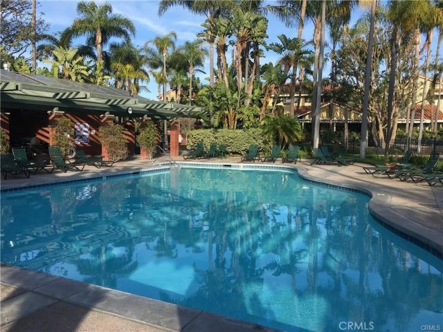 11 Lafayette Court, Manhattan Beach, CA 90266