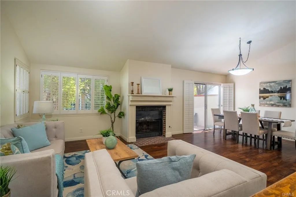 11 Lafayette Court, Manhattan Beach, CA 90266