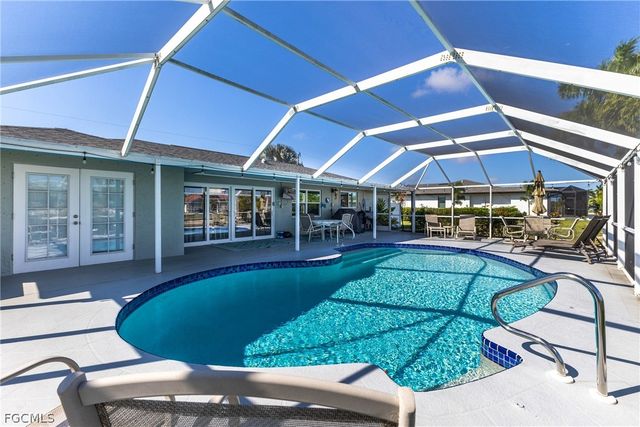 2213 NE 4th ST, Cape Coral, FL 33909