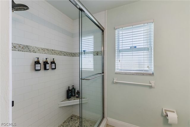 2213 NE 4th ST, Cape Coral, FL 33909